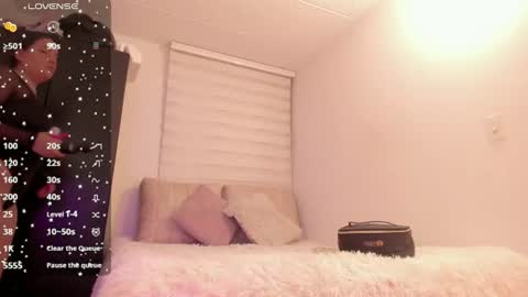 babe_sophiee1 online show from June 21, 6:53 am