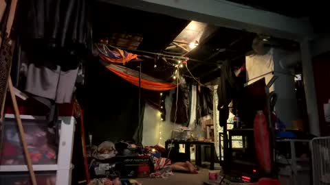 Snapshot of baby_buddha chatting on January 30, 9:57 am baby buddha online show from January 30, 9:57 am