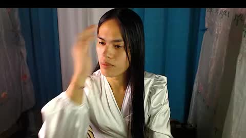 Nathalia online show from November 17, 5:15 pm