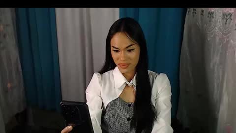 Nathalia online show from November 18, 5:16 pm