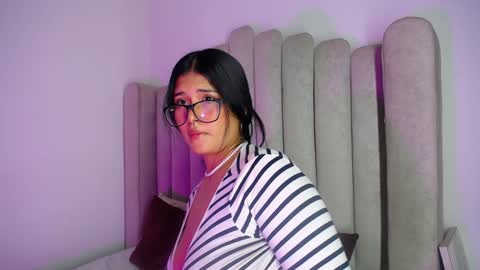 BABY HONEY online show from January 15, 4:57 am