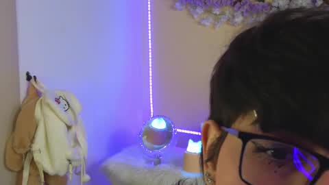 Snapshot of baby_xian chatting on February 13, 1:40 am  Dani  online show from February 13, 1:40 am