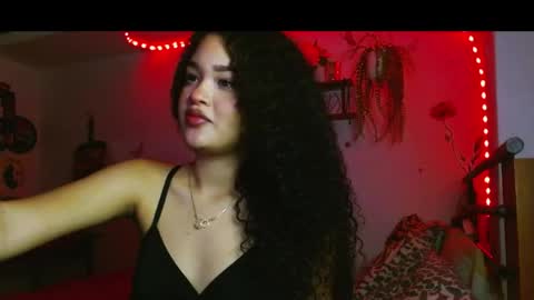 babybombom08 online show from April 15, 11:49 pm