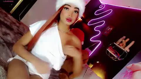babycharol01 online show from June 6, 6:08 am