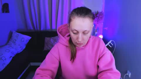 Eva online show from October 12, 8:43 pm