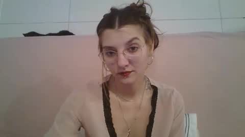 babydemon6 online show from September 29, 11:59 pm