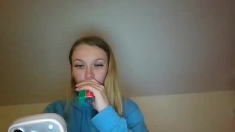 babykay03 online show from April 19, 4:02 am