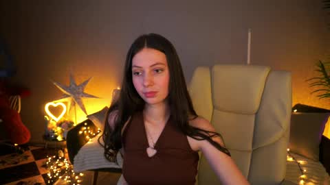 Lady Vi online show from June 5, 1:27 pm