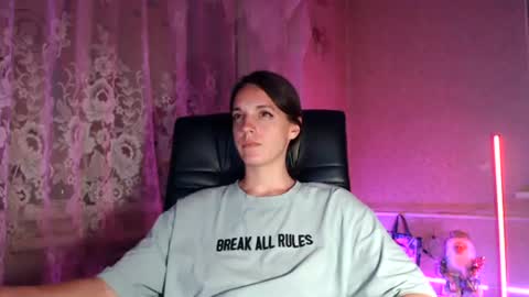 Sonya online show from June 11, 6:39 pm