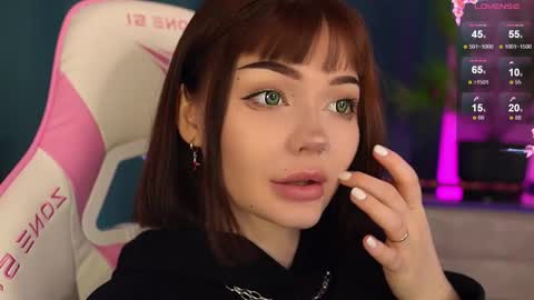 Nika online show from October 3, 9:45 pm