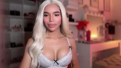 babysabrinaxx online show from February 19, 10:42 pm