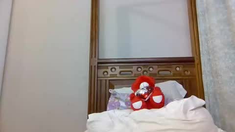 babytylerr online show from February 15, 2:58 am