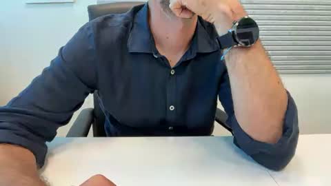 backtoureon online show from July 29, 10:26 am