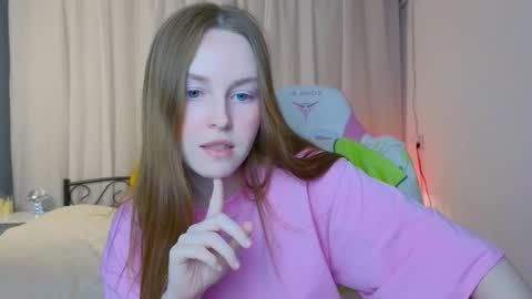 Snapshot of bae_cake__ chatting on September 27, 8:06 pm Alice online show from September 27, 8:06 pm