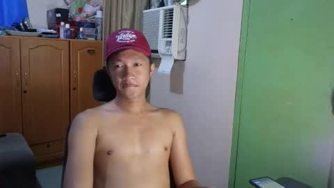 baggage00 online show from April 13, 5:00 am