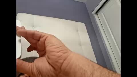 bagleyc467 online show from March 27, 2:06 am