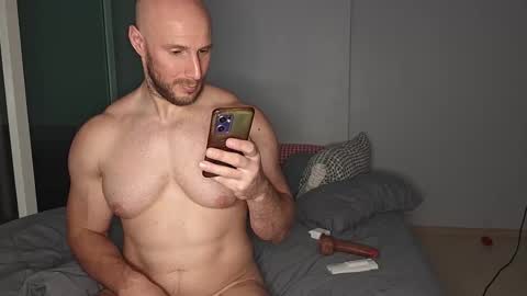 baldyboyy online show from September 20, 9:01 am