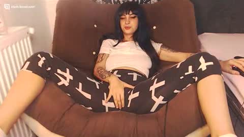 Amy online show from September 10, 11:06 pm