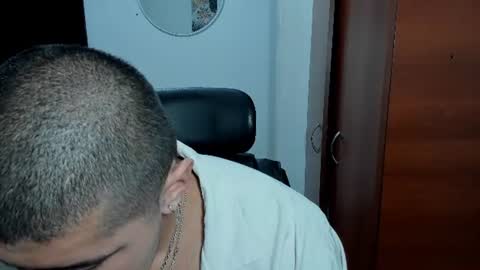Andres -  online show from August 8, 4:11 am