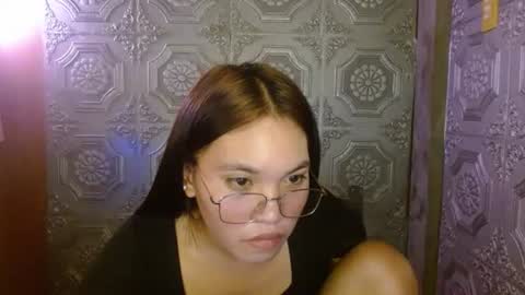 baninay810654 online show from October 23, 1:29 am