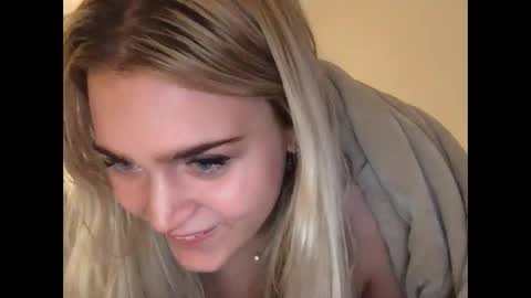 Snapshot of bansam1738 chatting on September 27, 1:31 pm bansam1738 online show from September 27, 1:31 pm