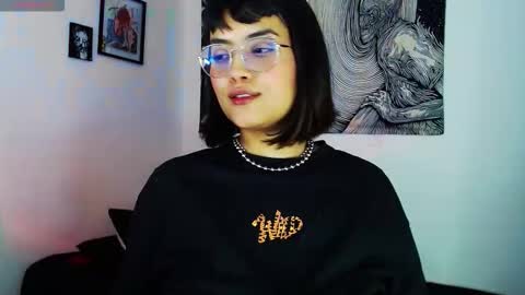  Barbara Moon  online show from November 20, 4:44 am