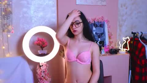 Mily online show from February 25, 4:43 pm