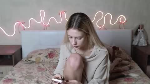 im Betty online show from January 9, 8:42 am