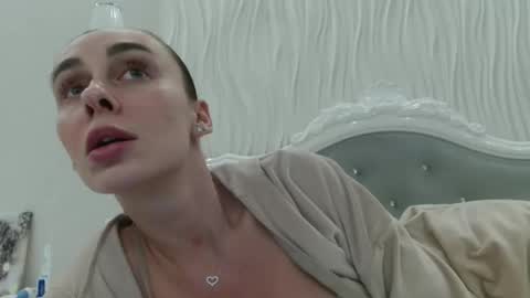 Kate online show from March 27, 6:31 pm