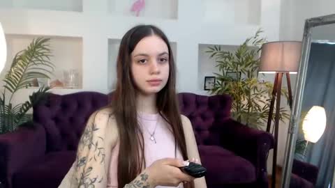 Scarlett online show from April 20, 11:57 am