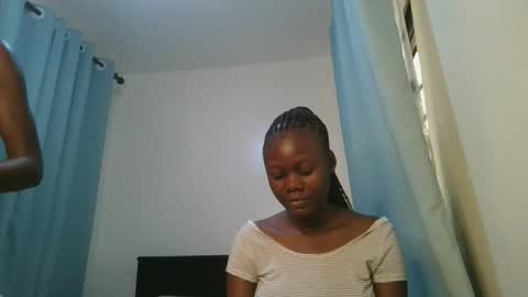 queen online show from March 9, 9:03 am