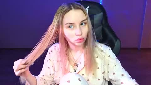 Eva online show from March 1, 12:12 pm