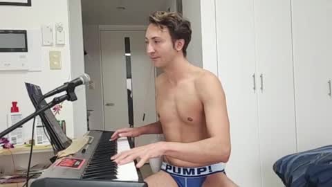 BareBritPianist online show from December 3, 4:46 am