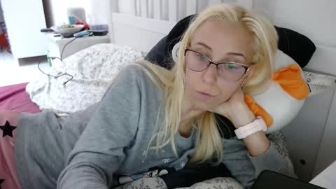 Lena online show from October 13, 12:40 pm