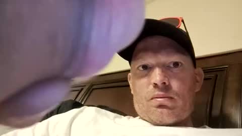 barniemay1 online show from April 1, 1:28 am