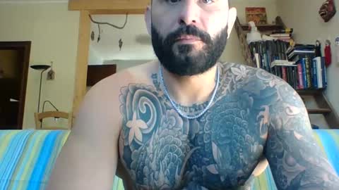 bastard84 online show from April 7, 9:22 am