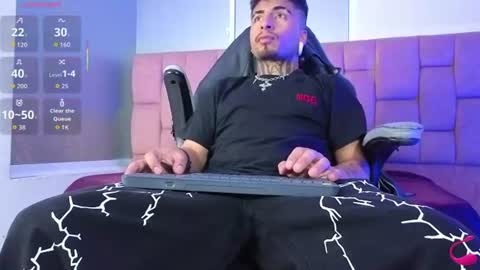bastian66_ online show from June 15, 2:03 am