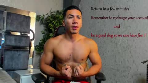 Bastian Independent Model online show from November 17, 11:07 pm