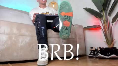 Bastian Independent Model online show from March 27, 12:06 pm