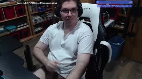 Ricky online show from November 15, 4:19 pm