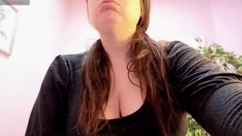 battymoll online show from March 17, 2:44 pm