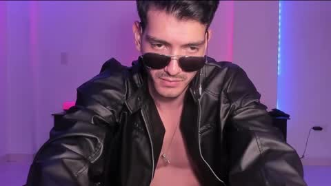 Valentino online show from February 6, 12:54 am