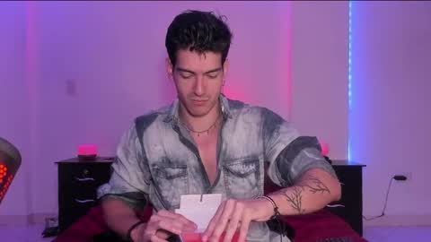 Valentino online show from March 2, 1:04 am