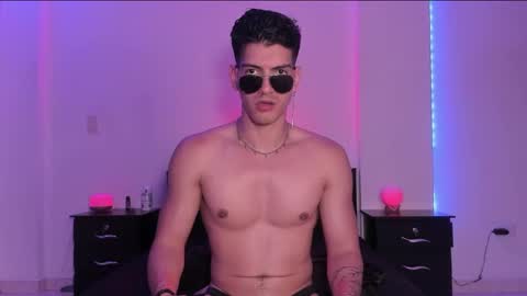 Valentino online show from February 1, 12:40 am