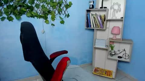 Charlote online show from December 3, 12:17 pm