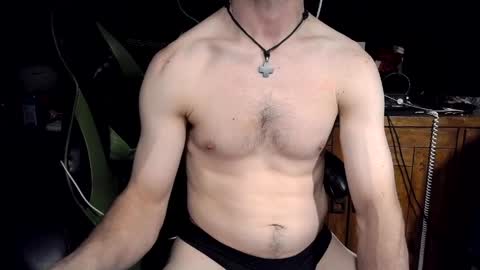 bchillin28 online show from April 4, 4:19 am