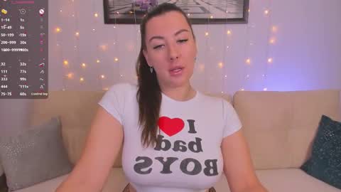 Lola online show from November 30, 7:15 am