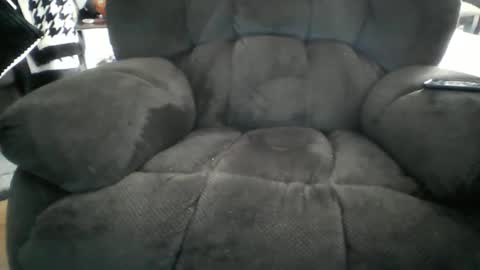 Snapshot of beachguy38 chatting on September 13, 1:46 pm beachguy38 online show from September 13, 1:46 pm