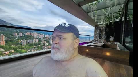 Dookie online show from November 16, 1:40 am