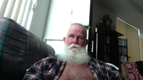 beardbushy online show from July 5, 6:26 pm